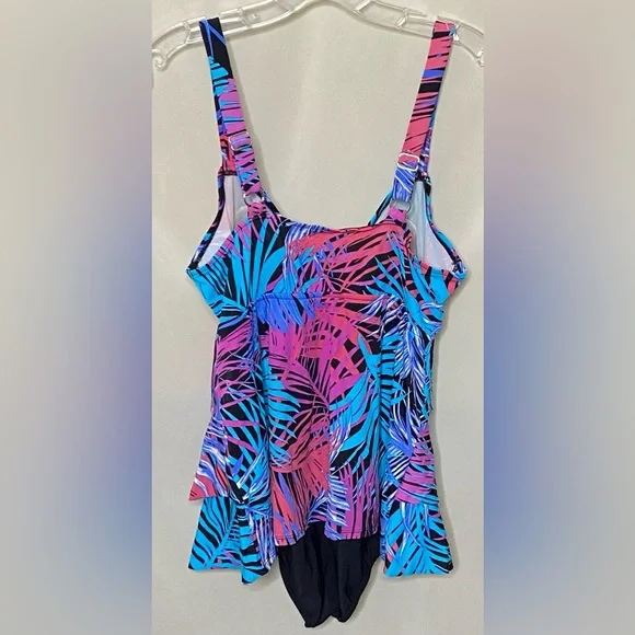 Croft & Barrow Colorful Palm Leaf Ruffled Tiered Swimsuit/Dress/Tankini - Picture 5 of 6